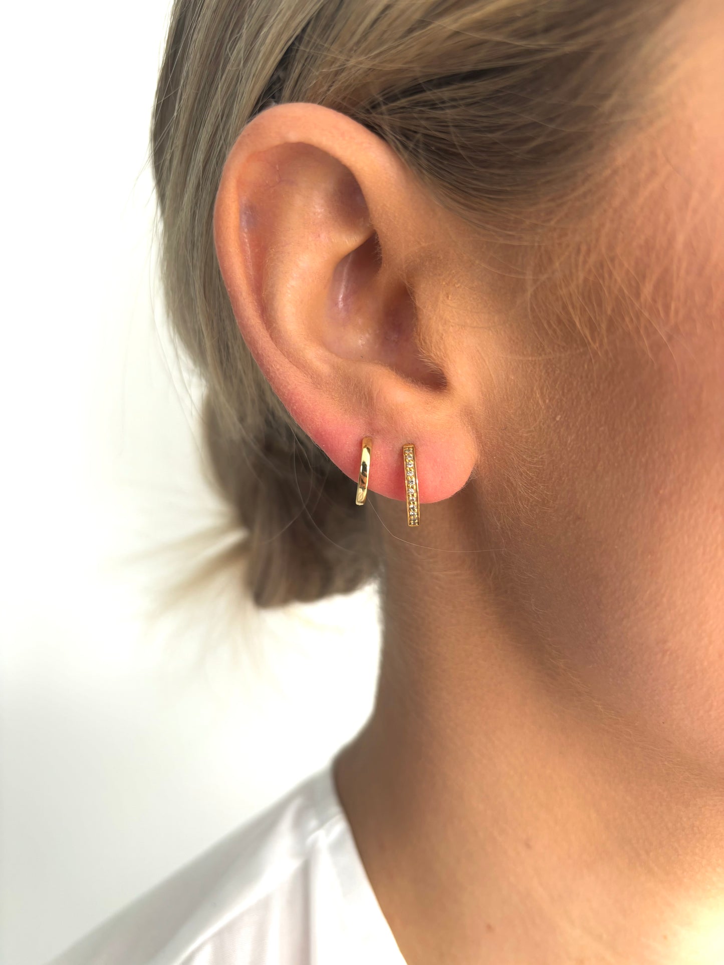 The Diamond Huggie in Gold image 3