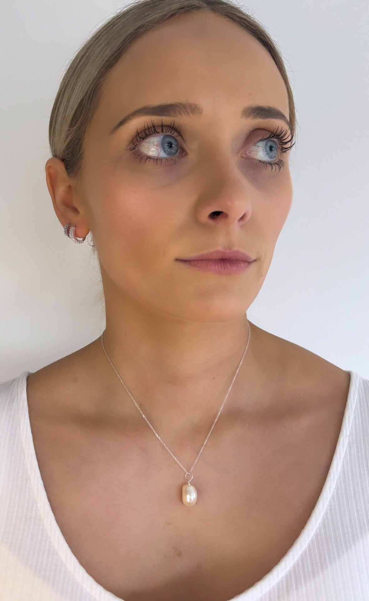 The Pearl Pendant in Silver image 2